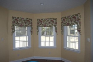 Breakfast Nook - the trim and the lining fabric is also the fabric used for the family room window treatments